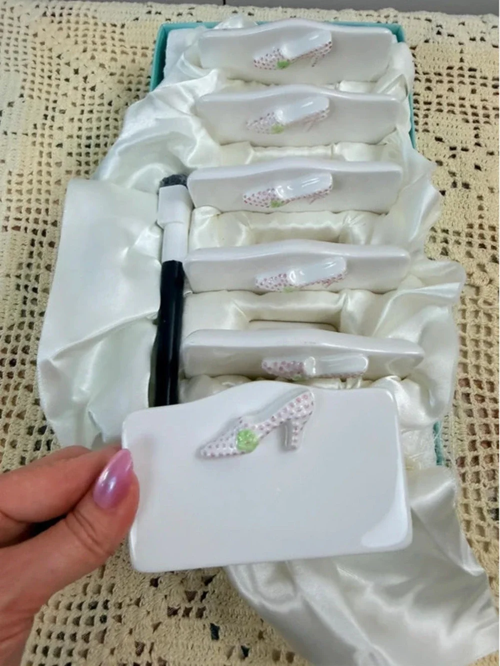 Pochelle Designs Ceramic High Heel Shoe Place Card Holders Set of 6 Boxed